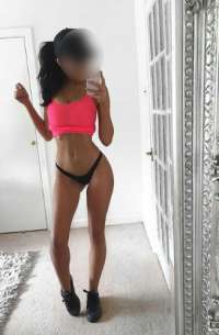 Escort Mezitli Escort Yenişehir'nin Zarif ve Tutkulu Bayanı