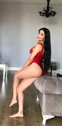 Escort Mezitli ve Yenişehir'de Yetenekli ve Bakımlı Bayan Partner