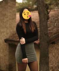 Mersin Akdeniz'den Büyüleyici Bayan Escort Özlem ve Toroslar'dan Zarif Bayan Escort İrem